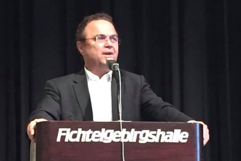 Dr. Hans-Peter Friedrich bei der Eröffnung der Gewerbemesse in Wunsiedel am 14.04.2018