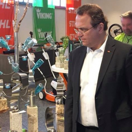 Dr. Hans-Peter Friedrich bei der Eröffnung der Gewerbemesse in Wunsiedel am 14.04.2018