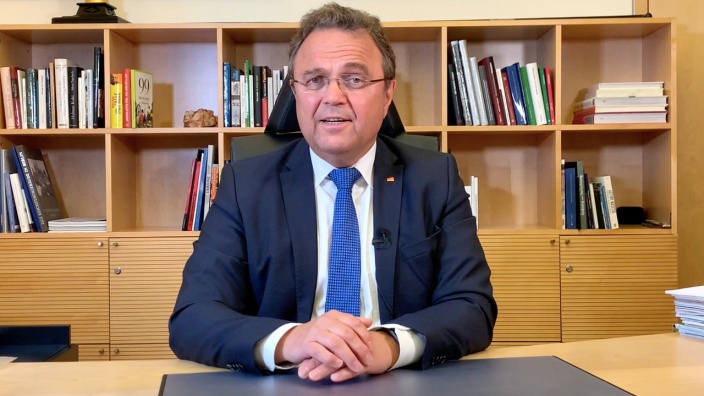 Bundestagsvizepräsident Dr. Hans-Peter Friedrich 